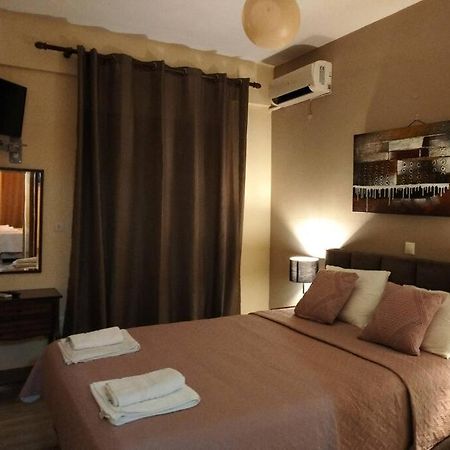 Helens Apartment Tolo Bagian luar foto